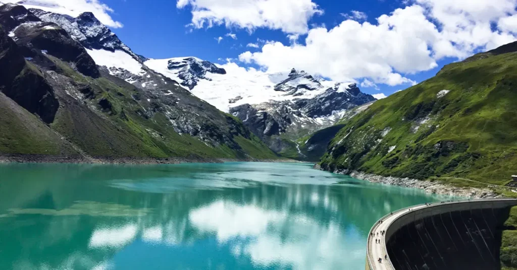 Embrace the Southern Hemispheres Summer in South Island New Zealand